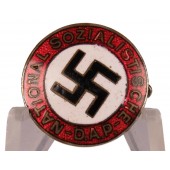 Small size 18mm party badge "Boerger & Co., Berlin S.O.16"