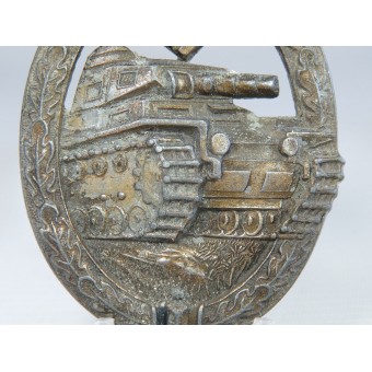 Panzerkampfabzeichen in Bronze, Tank Assault Badge in bronze, marked HA. Espenlaub militaria