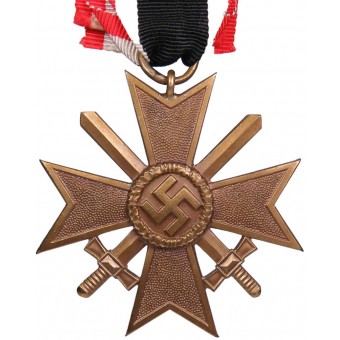 WW2 German War Merit Cross 1939 with swords, for the combatant. Espenlaub militaria