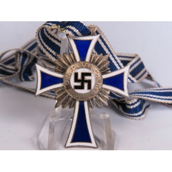 Kreuz der deutschen Mutter in Silber. 16. Dezember 1938 Adolf Hitler. B H. Mayer. Espenlaub militaria