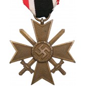 Kriegsverdienstkreuz 1939 2. Klasse mit Schwertern. Bronzed zinc