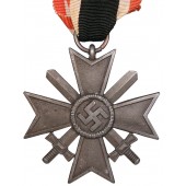 Kriegsverdienstkreuz 1939 2. Klasse mit Schwertern,  L/15  - Otto Schickle