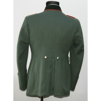 Wehrmacht ceremonial tunic of the ober lieutenant-Waffenmeister of the artillery