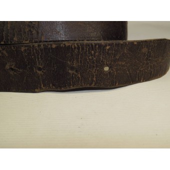 Leather belt, late type Imperial Russian or early Soviet example. Espenlaub militaria