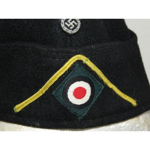 WWII German Wehrmacht Panzer Side Cap 