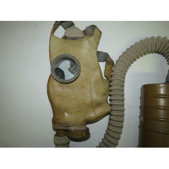 Soviet gas mask BN T5 with mask mod 08. Espenlaub militaria