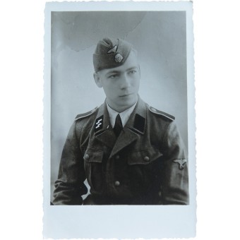 Latvian volunteer in the Waffen-SS, 1943. Espenlaub militaria