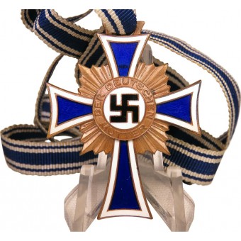 3rd Reich: Mothers cross 12/16/1938, third class, bronze. Espenlaub militaria