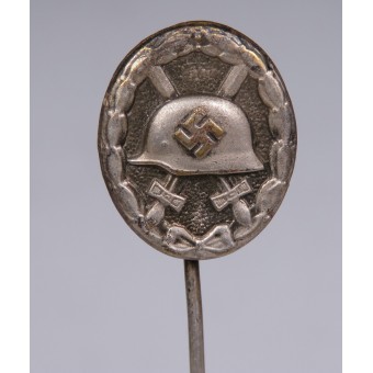 Wound badge in silver Miniature. 17 mm. Marked L / 17. Espenlaub militaria