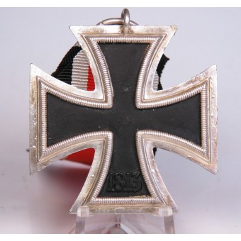 Iron Cross 2nd Class 1939. Cross unmarked. Magnetic. Espenlaub militaria