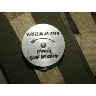 Luftwaffe Sitzfallschirm mit Sitzschale. Espenlaub militaria