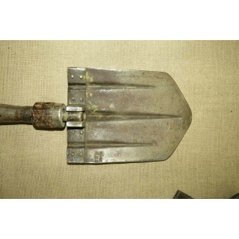 WW2 entrenching tool with cover. Marked dag 1941. Espenlaub militaria