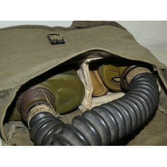 Gasmask BS with ShM1 rubber mask, filter MO-2 and carrying bag. Espenlaub militaria