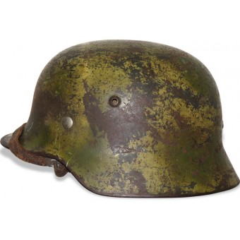 Luftwaffe M 35 helmet in Normandy camo. Ex-double decal.. Espenlaub militaria