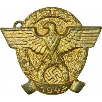 Winterhilfswerk Police day 1942 year zinc badge. Espenlaub militaria