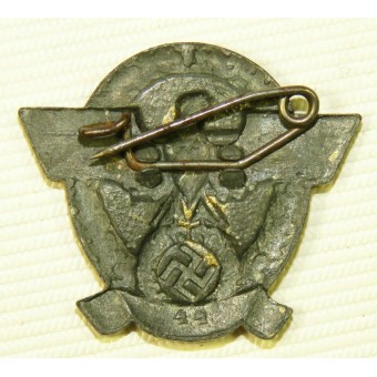 Winterhilfswerk Police day 1942 year zinc badge. Espenlaub militaria