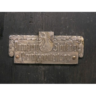 Adolf Hitler wall honor plaque, metal made on the oak frame. Espenlaub militaria