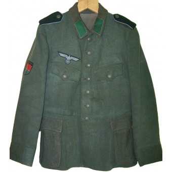Dutch retailored tunic for Wehrmacht with Turkistan volunteer insignia. Espenlaub militaria