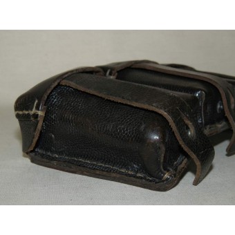 German Heer or Waffen SS, black leather ammo pouch. Espenlaub militaria