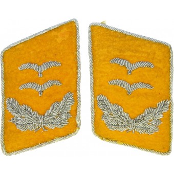 Luftwaffe oberleutnant yellow collar tabs, mid war. Espenlaub militaria