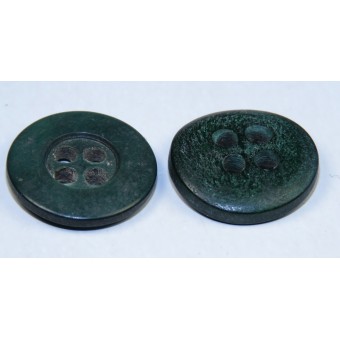 14 mm poison green 3rd Reich Polizei uniform bone button. Espenlaub militaria