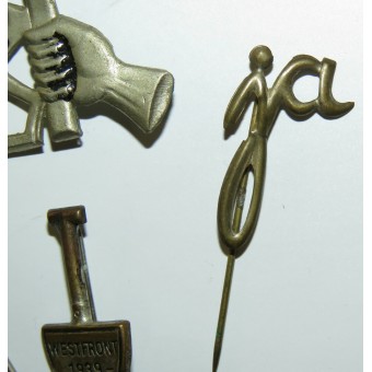 A set of 4 nazi badges/pins. Espenlaub militaria