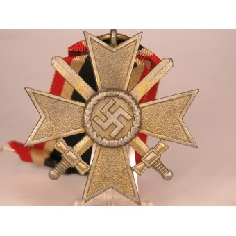 Kriegsverdienstkreuz mit Schwertern 2 Klasse 1939. PKZ 107 Carl Wild. Espenlaub militaria