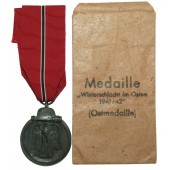 Medaille" Winterschlacht im Osten 1941/ 42" (Ostmedaille) B. H. Mayer. Mint