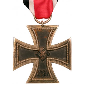 Iron Cross Second Class 1939 looks like L. Christian Lauer. Espenlaub militaria