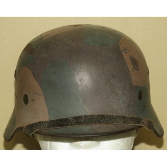 Single decal Luftwaffe m40 Camo steel helmet, Q66/7568. Espenlaub militaria