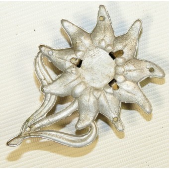 Early aluminum edelweiss badge for jager cap. Espenlaub militaria