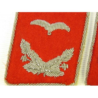 Flak hand embroidered lieutenants collar tabs. Espenlaub militaria