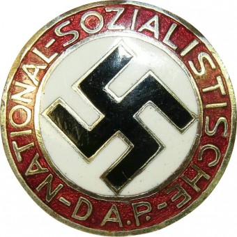 NSDAP party badge, middle size, GES.GESCH.. Espenlaub militaria