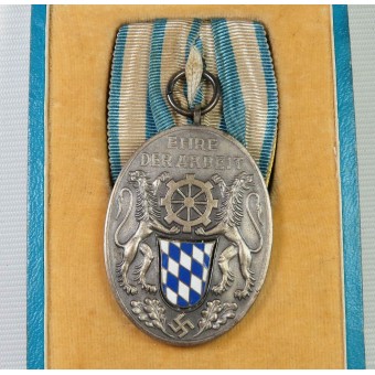 3rd Reich Bavarian Industrial Faithful Service Medal in its Case of Issue.. Espenlaub militaria