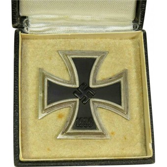 Iron Cross First Class 1939 with presentation Case, L 59.. Espenlaub militaria