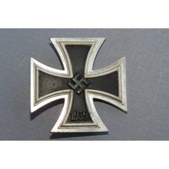 Iron Cross First Class 1939 with presentation Case, marked 100.. Espenlaub militaria