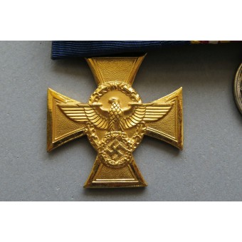 Medals  bar belonged to the Police serviceman, WW1 and WW2. Espenlaub militaria