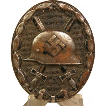 Verwundetenabzeichen 1939 in Schwarz/ Black wound badge - marked L/56 F&BL. Espenlaub militaria