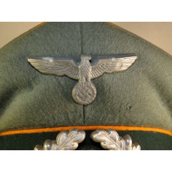 Wehrmacht Heer Reconnaissance or Cavalry troops officers visor hat. Espenlaub militaria