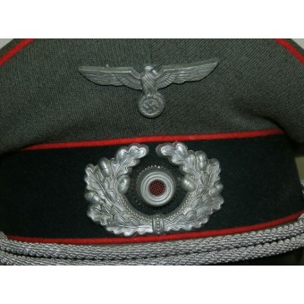 Erel Kleiderkasse visor hat for Wehrmacht artillery officer. Espenlaub militaria