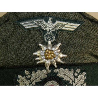 3rd Reich combat pioneer in Gebirgsjager regiment Alter-art visor hat.. Espenlaub militaria