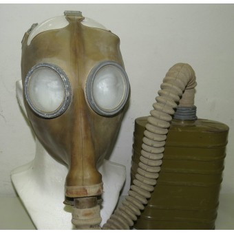 Soviet pre WW2 gasmask BN T4 with mask MOD 08. Espenlaub militaria