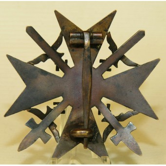 Spanisch Kreuz in Bronze mit Schwertern. Spanian cross with swords, bronze. Espenlaub militaria