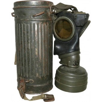 Wehrmacht Heer or Waffen SS camo combat gasmask. Espenlaub militaria
