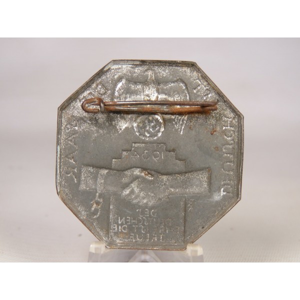 Agrafe en métal lignée et pointillée GUERRE 1939-1945 