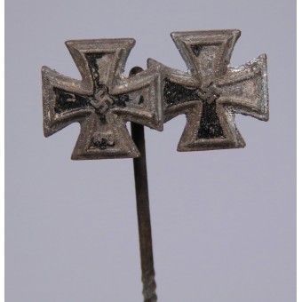 9 mm miniature of the double awarding of the Iron Cross 1939. Espenlaub militaria
