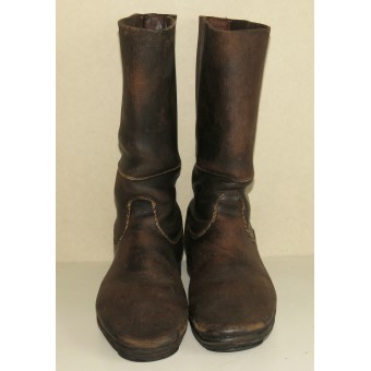 WWII German soldiers brown leather long combat boots for Wehrmacht, Luftwaffe or Waffen SS. Espenlaub militaria