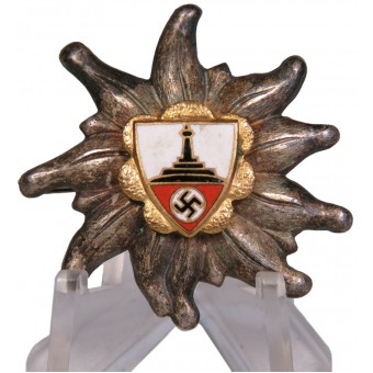 Headgear badge for a member of the DRKB from the province of Ostmark and Hochland. Espenlaub militaria