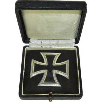 EK1 cross with original box of issue, Iron Cross 1st class, 1939. Espenlaub militaria