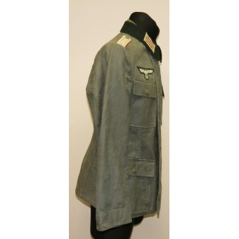 Summer Wehrmacht tunic M 43, official issue for officers in rank Lieutenant of artillery. Espenlaub militaria